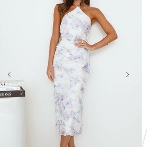 HELLO MOLLY
Elegant White and Purple Halter Dress